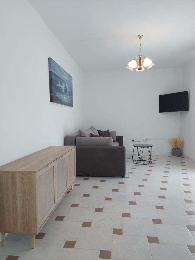 Apartment Elena Vlašići Екстериор снимка